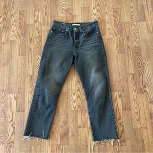 Levi’s Wedgie Straight size 27